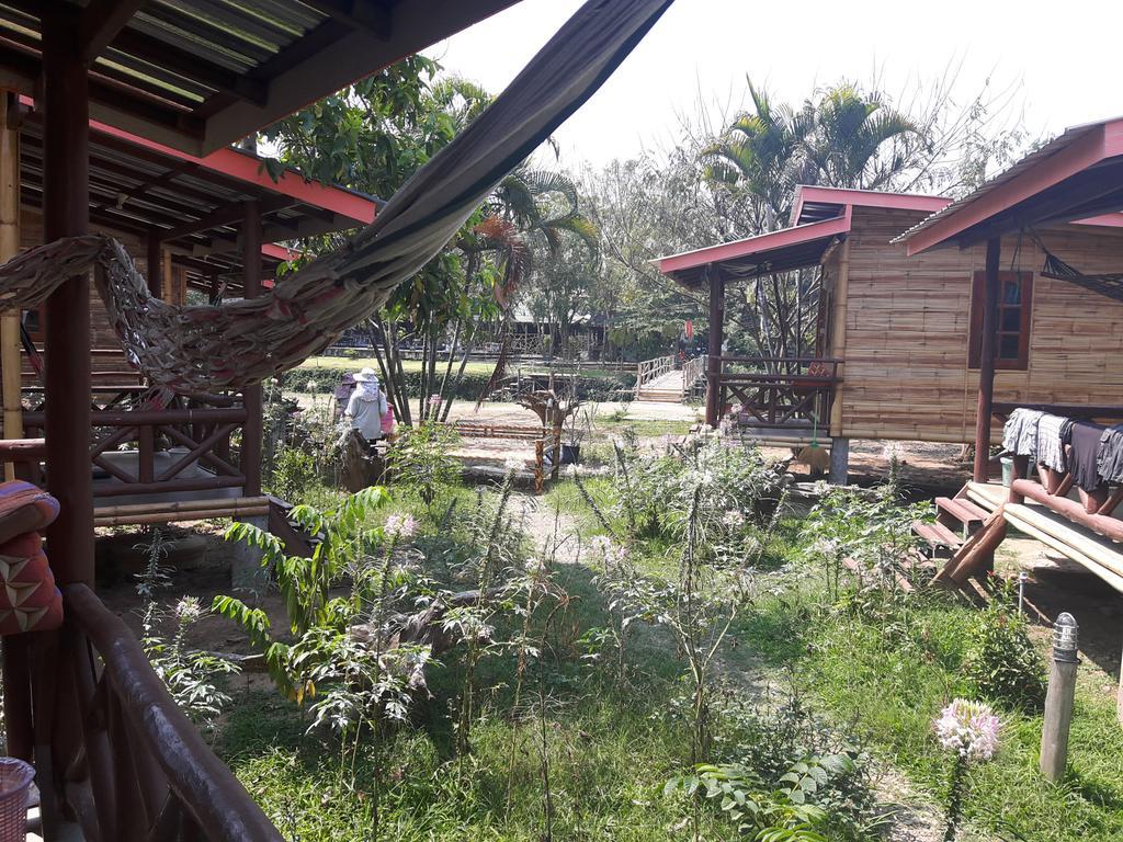 Hotel Family Hut Pai Extérieur photo