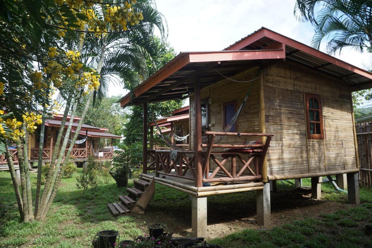 Hotel Family Hut Pai Extérieur photo