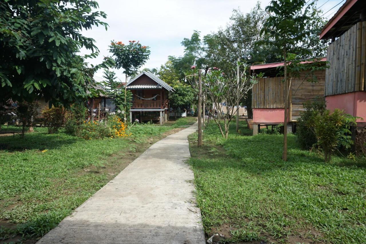 Hotel Family Hut Pai Extérieur photo